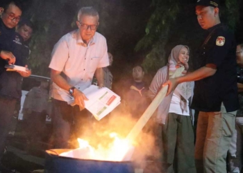 KPU Kota Cirebon Musnahkan Sisa Surat Suara Pemilu 2024