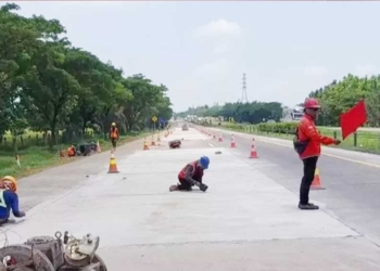 Perbaikan Jalan Rusak di Cirebon Dikebut, Ditarget 31 Maret Bisa Digunakan untuk Mudik Lebaran 2024