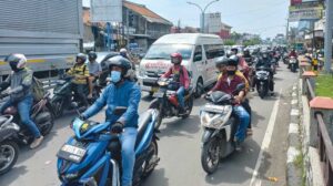 Imbas One Way Arus Balik, Jalur Arteri Cirebon Arah Jawa Padat