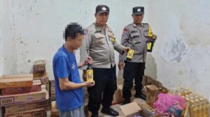Polresta Cirebon Sita Puluhan Botol Miras