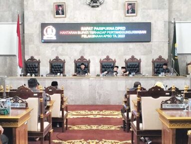 DPRD Kabupaten Cirebon Gelar Paripurna LKPj APBD 2023, Pj Bupati Cirebon Apresiasi Kerja Eksekutif Legislatif