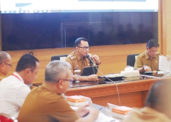 Pj Bupati Cirebon Evaluasi Kinerja SKPD
