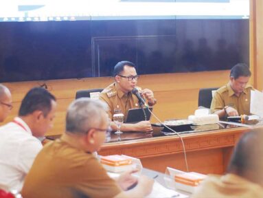 Pj Bupati Cirebon Evaluasi Kinerja SKPD