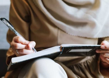 Begini Alasan Jangan Mencintai Berlebihan dan Jangan Membenci Berlebihan