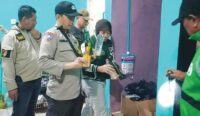 Berkat Aduan Warga Melalui Layanan CLBK, Polresta Cirebon Sita Puluhan Botol Miras