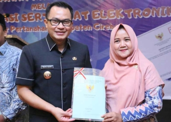 Pj Bupati Cirebon Wahyu Mijaya Dorong Transformasi Digital Sertifikat Tanah
