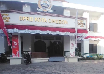 Anggota DPRD Kota Cirebon Baru Belum Ngantor