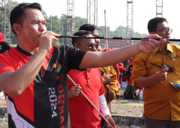 PJ Bupati Cirebon Wahyu Mijaya Ajak Masyarakat Gemar Olahraga