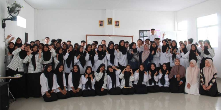 Dua Dosen STAIKU Bahas Persiapan Karir di SMK Ibnu Khaldun