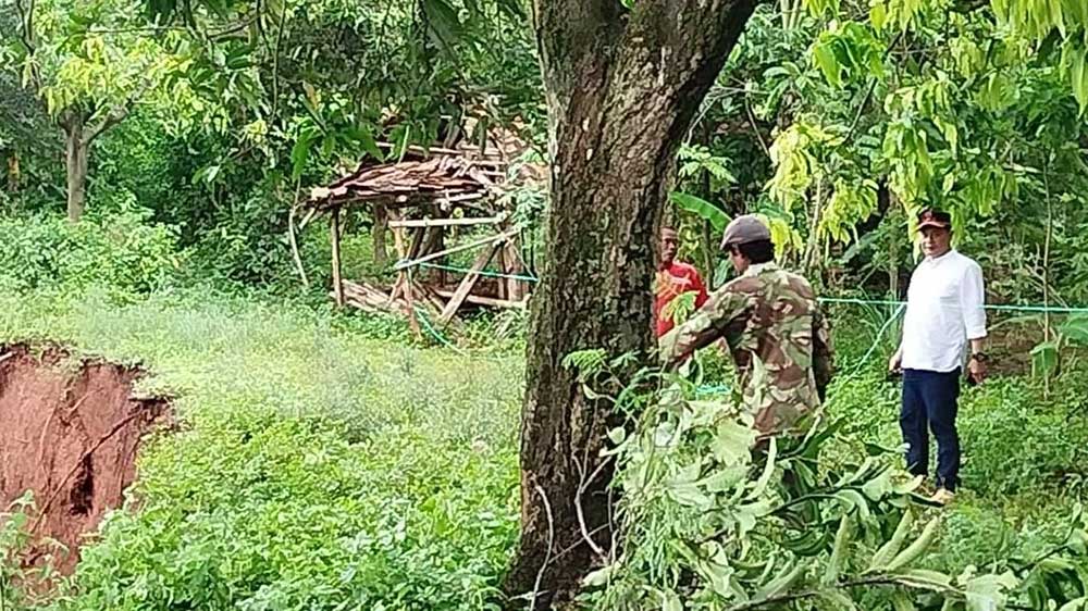 Relokasi, BPBD Kabupaten Cirebon Dorong Kajian Geologi di Lokasi Rawan Longsor Desa Gumulung Tonggoh