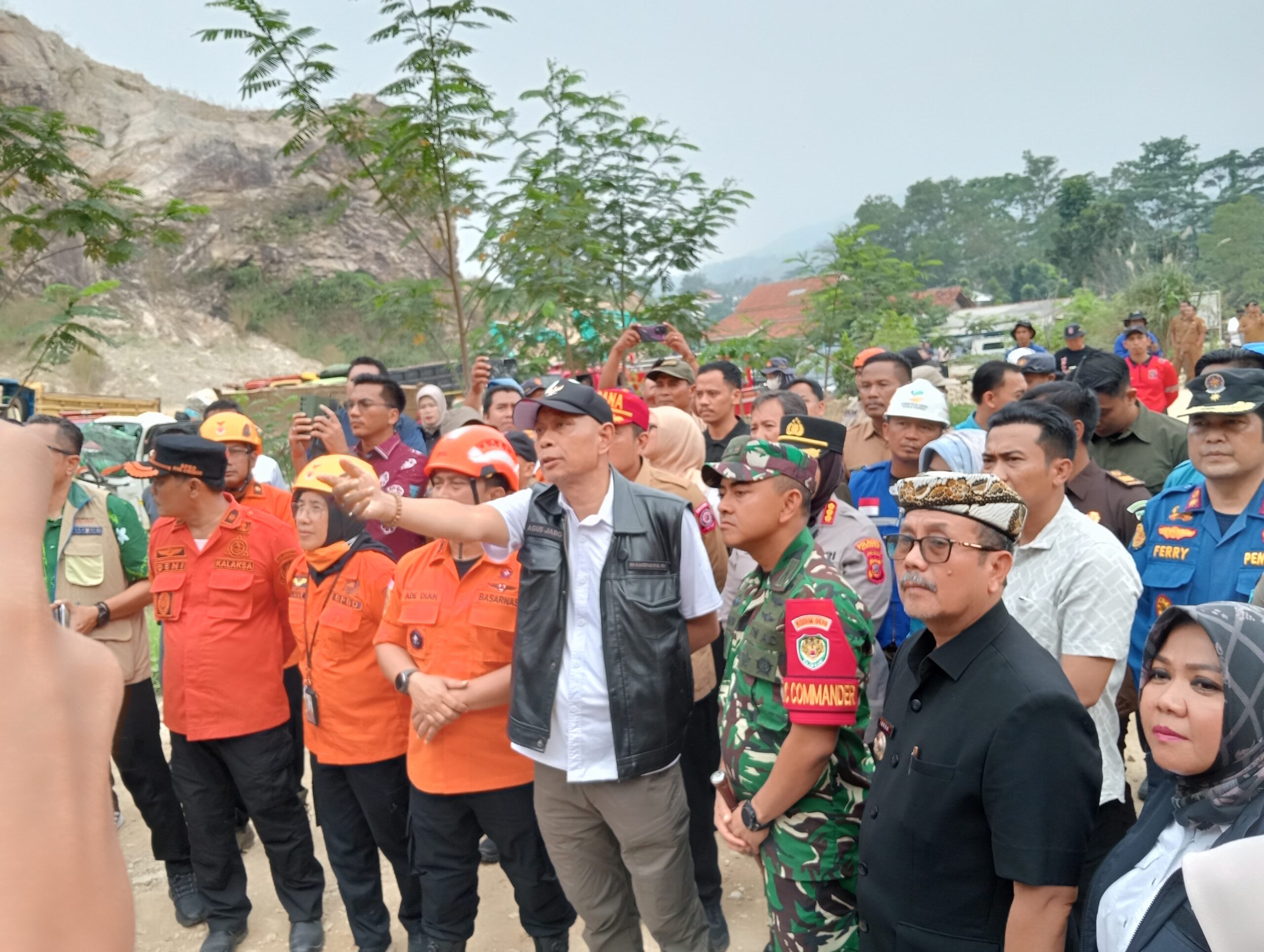 Penanganan Bencana Longsor Gunung Kuda, Pemkab Cirebon Terus Berkoordinasi dengan Semua Pihak