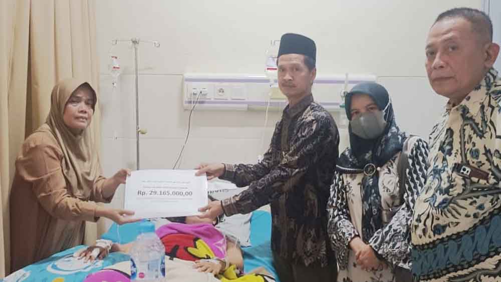 Adys Amelia Putri Alami Kecelakaan Lalulintas, UPZ UIN Siber Cirebon Gelar Open Donasi