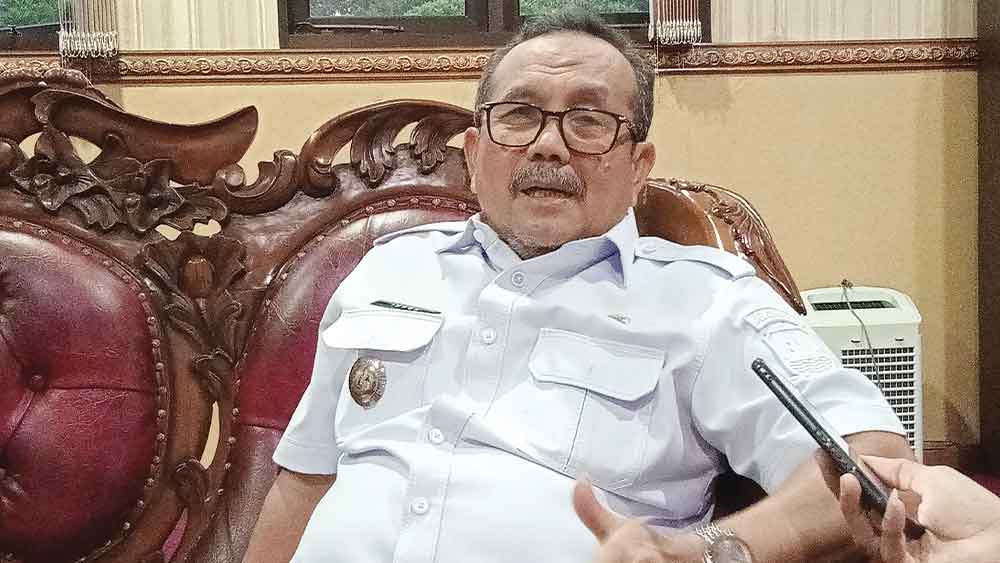 Bupati Cirebon Dorong Wajib Belajar Madrasah Diniyah