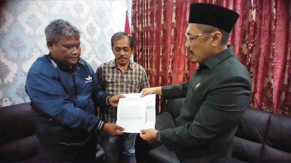 Warga RW 13 Kalijaga Kota Cirebon Lama Tak Dapat Air Bersih