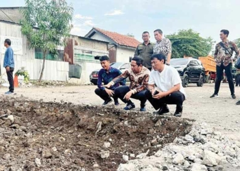 Wali Kota Cirebon Effendi Edo Tinjau Perbaikan Jalan