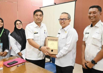 Pemkab Cirebon Serahkan 403 Berkas Arsip Statis