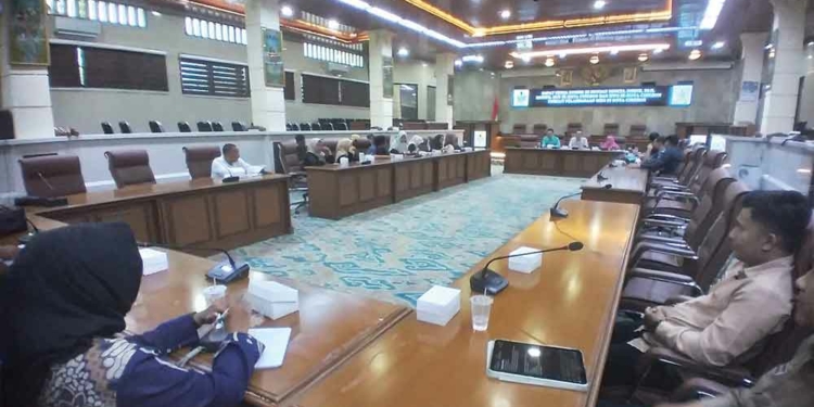 Komisi III DPRD Kota Cirebon Usulkan ke BGN Satu SPPG Maksimal 2.000 Porsi