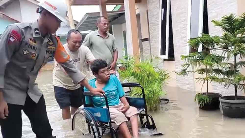 Tiga Desa di Kecamatan Gunungjati Cirebon Diterjang Banjir, Warga Dievakuasi ke Tempat Aman