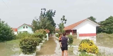 SDN 3 Panguragan Kulon Cirebon Masih Tergenang Banjir