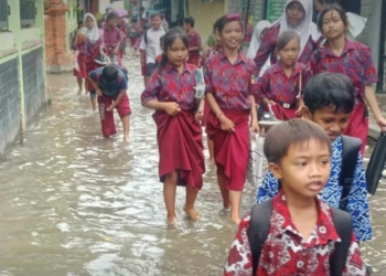 Empat RW di Kota Cirebon Tergenang Banjir Rob
