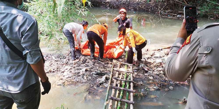 Terdesak Cicilan Motor, SD Todong Karyawan Minimarket di Sumber Cirebon