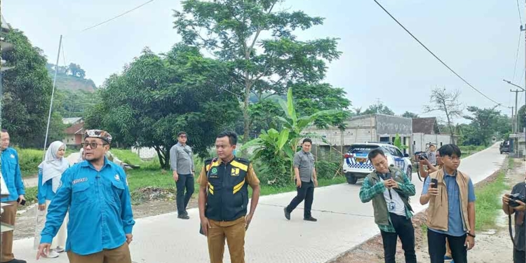 Bupati Cirebon Apresiasi Kualitas Proyek Swakelola