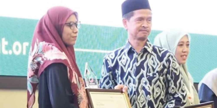 Mahasiswa UIN Siber Cirebon Raih Juara 1 Kompetisi Karya Tulis Ilmiah Nasional