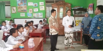 Jadi Tujuan, SDN 1 Palimanan Barat Cirebon Kebanjiran Murid