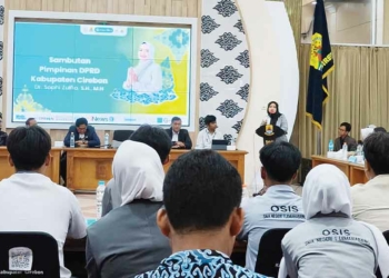 Youth Parliamentary Disambut Antusias, Ketua DPRD Kabupaten Cirebon Ajak Pelajar Tidak Ragu Suarakan Ide Inovatif