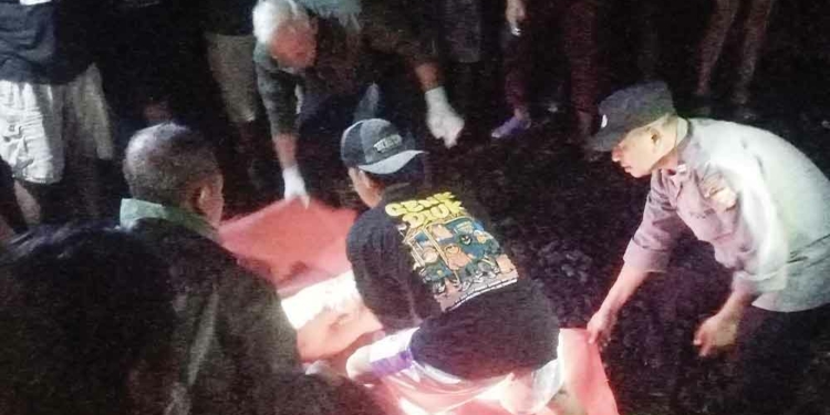 Kecelakaan di Cirebon, Pria Tanpa Identitas Tewas Tersambar Kereta Api