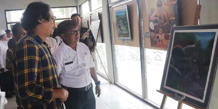 Kolaboratif Pameran Mandiri Lukisan 17 Pitulas, Upaya Paguyuban Pelukis Cirebon Aktifkan Ruang Kreasi