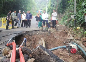 DPRD Kota Cirebon Sidak Pipa PDAM Jebol