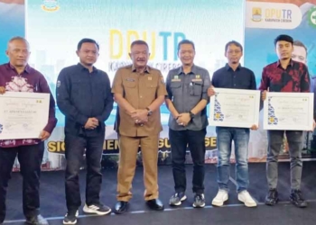 Lima Perusahaan di Kabupaten Cirebon Diganjar Consultant Awards 2026