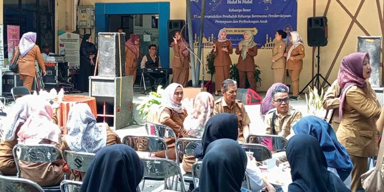 Viral Halalbihalal DPPKBP3A Kabupaten Cirebon Dimeriahkan Dangdutan, Warganet Pertanyakan Efisiensi Anggaran