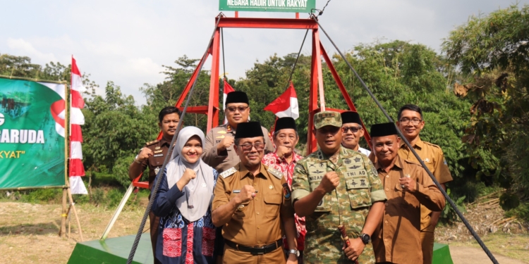 Bupati Cirebon Hadiri Launching Jembatan Garuda di Desa Babakan