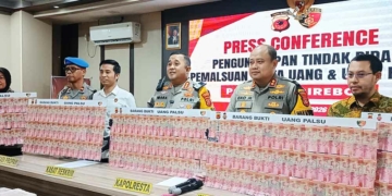Jelang Idulfitri, Peredaran Rp12 Miliar Uang Palsu di Cirebon Terungkap, Polisi Amankan 1 Tersangka