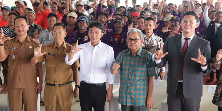 Wabup Jigus Hadiri Edukasi Nelayan Gebang Literasi Keuangan, Pemkab Cirebon Bakal Lakukan Pendampingan