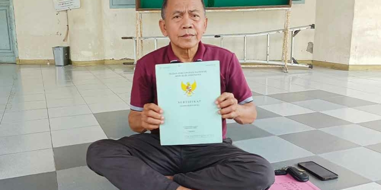 Mantan Kadis di Kabupaten Cirebon Keluhkan Lambannya Proses di BPN