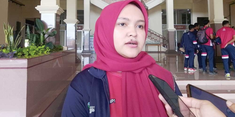 Sedih Tinjau Potongan Rel Kereta Api Kuno Di Cirebon