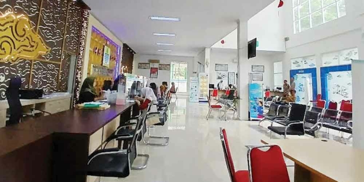 Sidak, Wali Kota Cirebon Pastikan Pelayanan “Setara” Berjalan