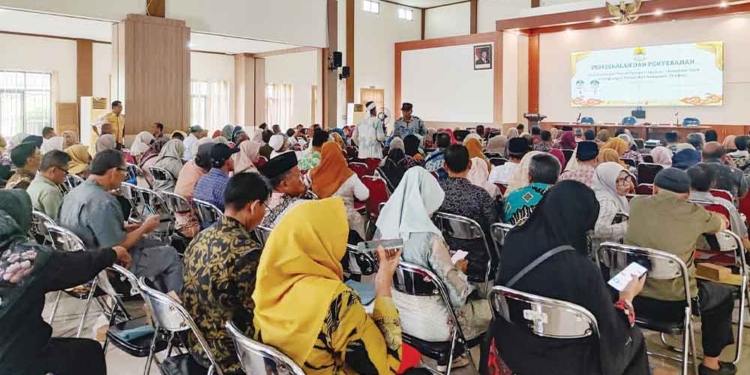 Ratusan ASN Pemkab Cirebon Pensiun 6 Ratusan Asn Pemkab Cirebon Pensiun