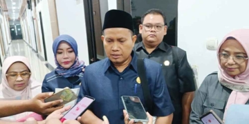 Besok, BK DPRD Kota Cirebon Periksa Saksi HSG Soal Dugaan Perselingkuhan dengan Istri Kuwu Kedungjaya 7 Besok, Bk Dprd Kota Cirebon Periksa Saksi Hsg Soal Dugaan Perselingkuhan Dengan Istri Kuwu Kedungjaya