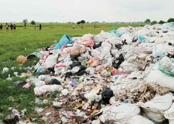 Lapangan Desa Prajawinangun Wetan Cirebon Jadi Gunung Sampah 10 Lapangan Desa Prajawinangun Wetan Cirebon Jadi Gunung Sampah