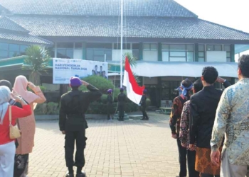 Uin Siber Cirebon Gelar Upacara Hardiknas 2026