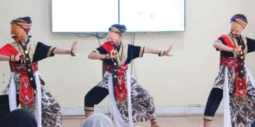 Tak Sekadar Seni, Topeng Cirebon Kandung Ajaran Kehidupan