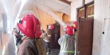 Rumah Warga Trusmi Wetan Cirebon Terbakar