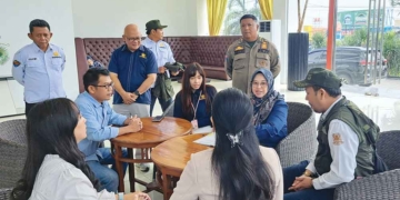 40 Petugas Gabungan Kpp Pratama Dan Bapenda Sisir 88 Lokasi Usaha Di Kabupaten Cirebon