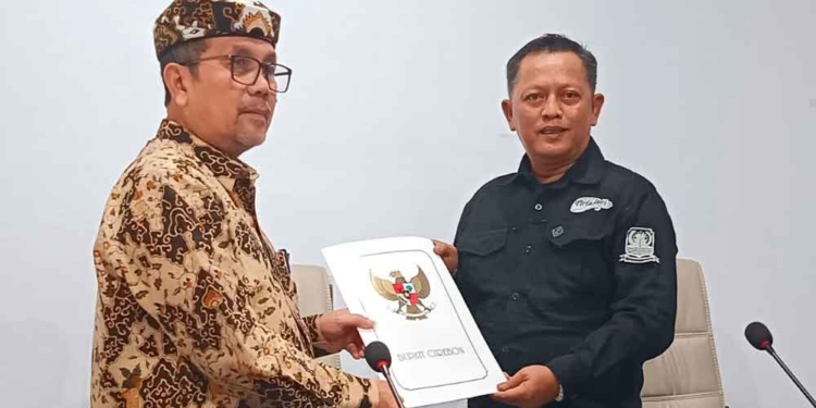 Bupati Cirebon Minta Plt Dirut Pdam Tirta Jati Beri Pelayanan Terbaik