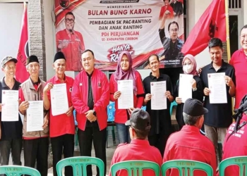 Pac Pdip Kabupaten Cirebon Terima Sk, Targetkan Raih 18 Kursi Dprd Di Pemilu 2029