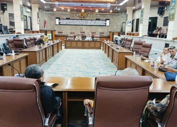 Pemkot Cirebon Diminta Tegas Soal Toko Modern Dekat Pasar